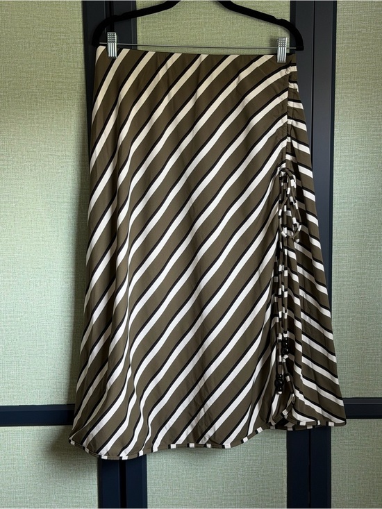 SOLID & STRIPED Dresses & Skirts - Solid & Striped Olive Green Diagonal Stipe Ruched High Slit Midi Skirt, Size XL